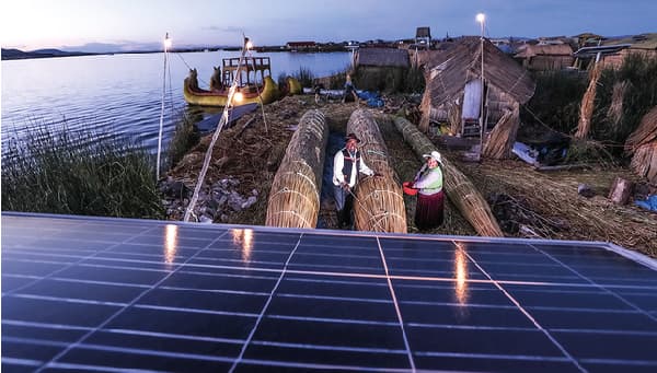 Electrificación Uros — Puno